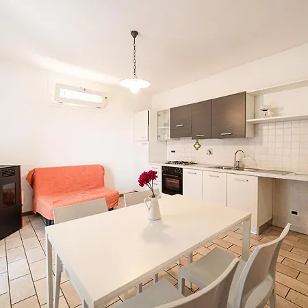 Bilocale Sansone Apartmán *